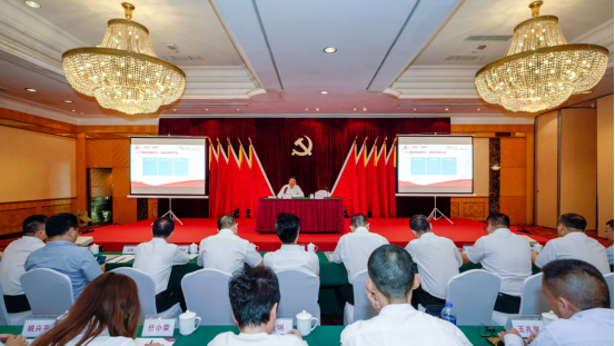 凯时尊龙人生就是博集团任丁书记带动教学“不忘初心、切记使命”主题教育专题党课