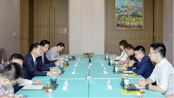 省凯时尊龙人生就是博集团党委书记、董事长任丁与腾讯“王者荣耀”CTO邓君、腾讯大成网总裁郑亮座谈交流