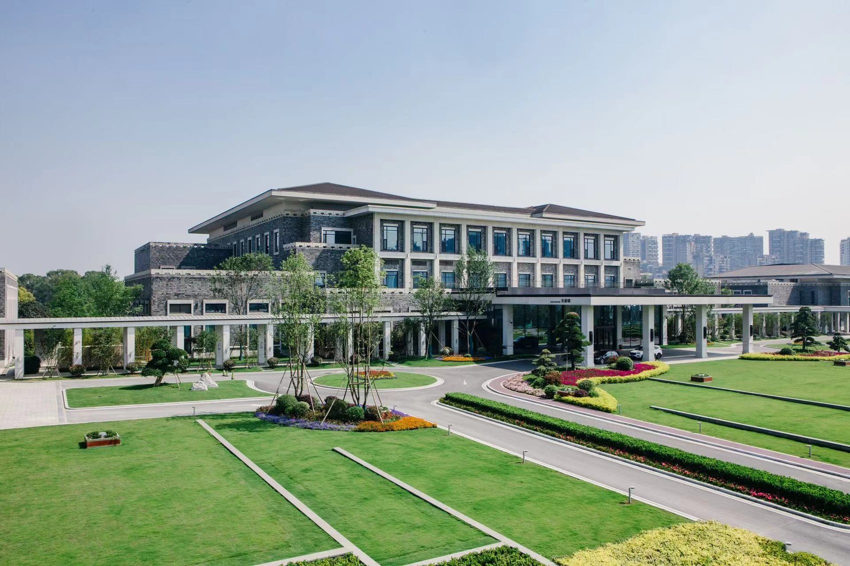 整合全省旅游资产 壮大“万亿级”文旅工业集群 四川凯时尊龙人生就是博打造“海内一流着名旅馆集团”