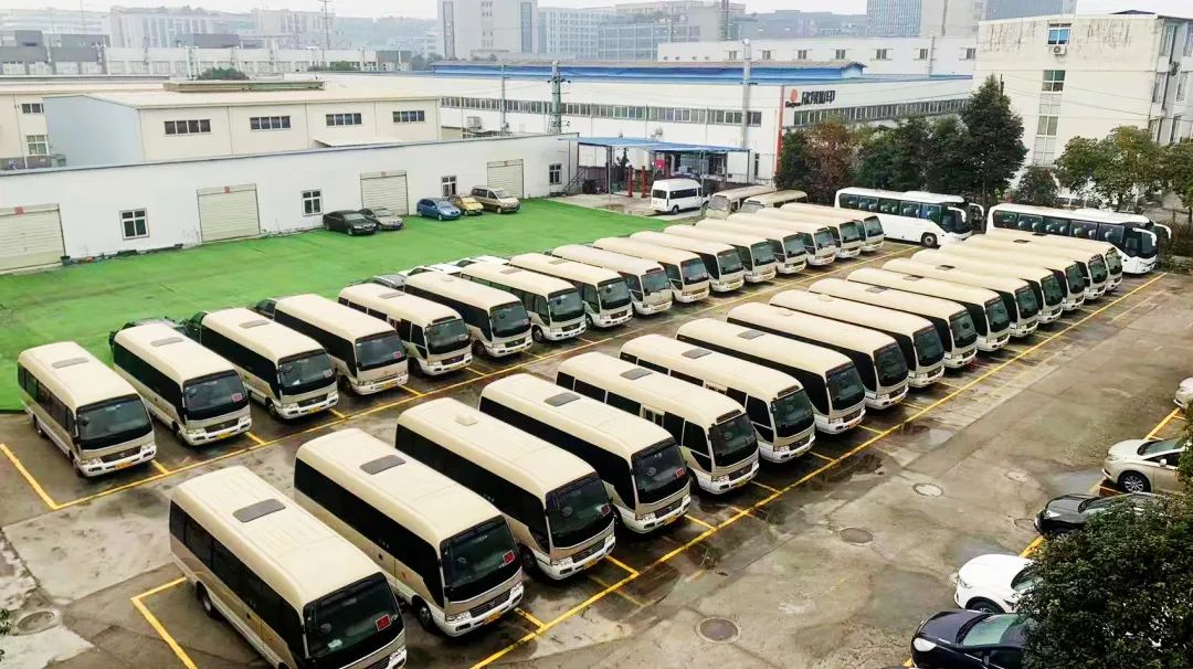 省凯时尊龙人生就是博集团礼宾车队天天“体检” 全力包管大运会用车清静