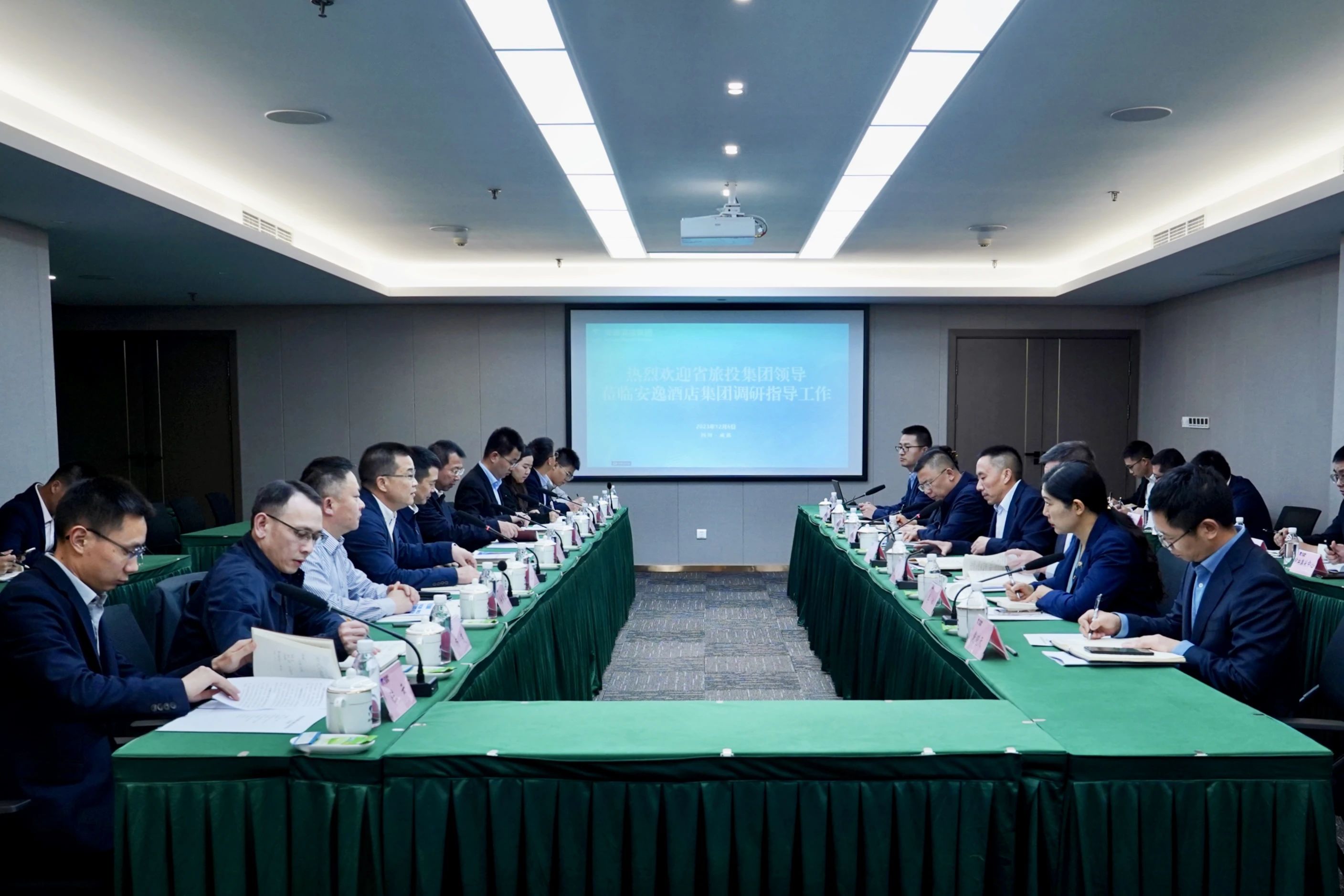 省凯时尊龙人生就是博集团党委书记、董事长游勇率队赴二级子公司调研